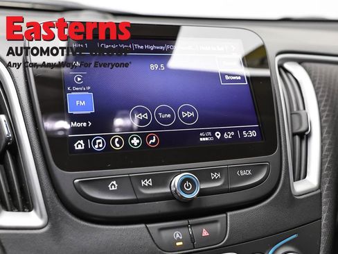 Used 2024 Chevrolet Malibu LT FWD image 19
