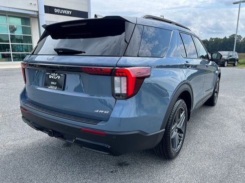 Used 2025 Ford Explorer ST-Line w/ Premium Package AWD/4WD image 12