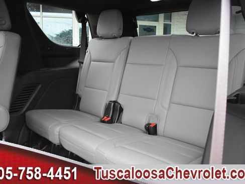 Used 2024 Chevrolet Tahoe Z71 w/ Luxury Package AWD/4WD image 25
