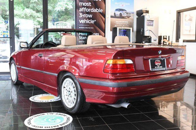 Used 1996 BMW 318i Convertible RWD image 10