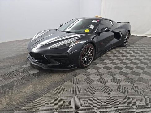Used 2023 Chevrolet Corvette Stingray Premium Cpe w/ Z51 Performance Package RWD image 2