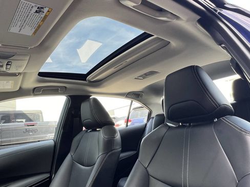 Used 2021 Toyota Corolla XLE image 15