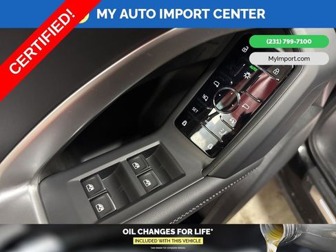 Certified 2025 Audi Q5 Premium w/ Convenience Package image 11