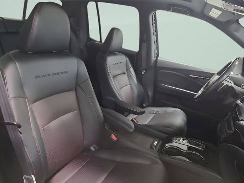 Used 2023 Honda Ridgeline Black Edition image 17