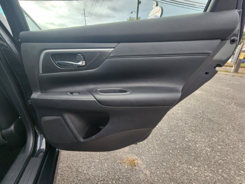 Used 2013 Nissan Altima 2.5 SL FWD image 33