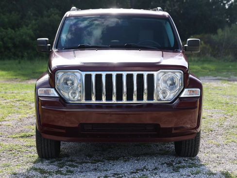 Used 2009 Jeep Liberty Limited w/ Premium Group AWD/4WD image 15