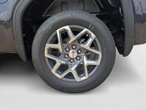 New 2025 GMC Sierra 1500 SLE image 11