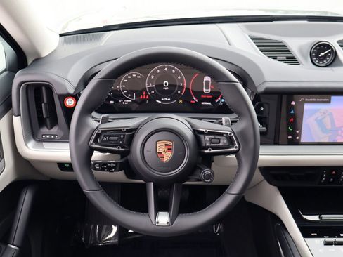 New 2026 Porsche Cayenne Coupe AWD/4WD image 15