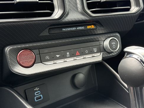 Used 2025 Ford Mustang Coupe RWD image 18