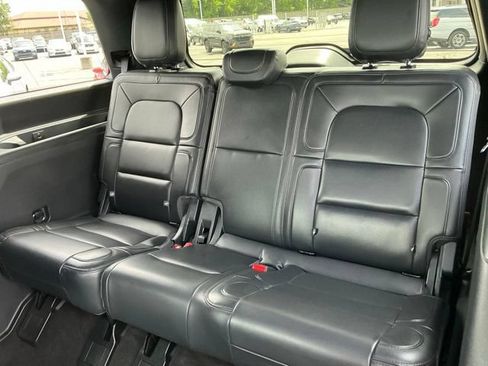 Used 2023 Lincoln Navigator Reserve AWD/4WD image 23