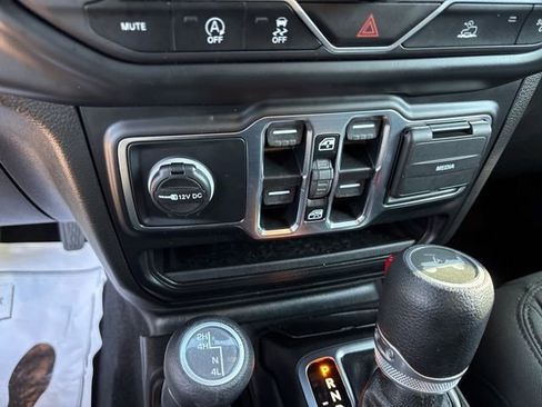 Used 2021 Jeep Wrangler Unlimited Sport w/ Sun And Sound Package image 20