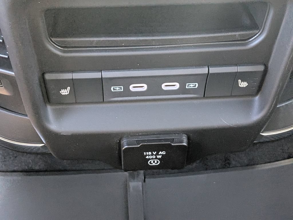 New 2026 RAM 1500 Laramie AWD/4WD image 15