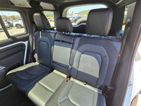 Used 2023 Land Rover Defender 110 X-Dynamic SE AWD/4WD image 17