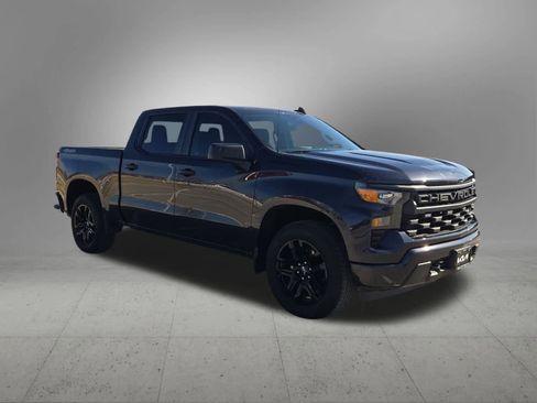 Used 2022 Chevrolet Silverado 1500 Custom w/ LPO, Dark Essentials Package image 8