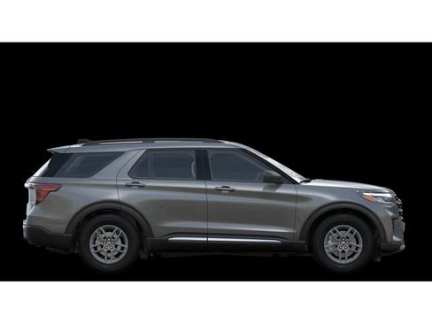 Used 2025 Ford Explorer Active image 5
