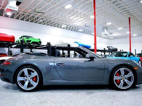 Used 2017 Porsche 911 Carrera S image 7