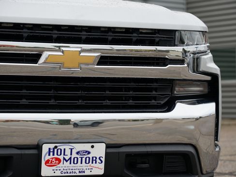 Used 2019 Chevrolet Silverado 1500 LT w/ All-Star Edition image 11