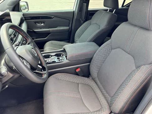 Used 2026 Honda Pilot Sport image 11