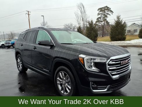 Used 2024 GMC Terrain SLT w/ Infotainment Package II AWD/4WD image 8