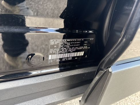 Used 2023 Toyota RAV4 XLE FWD image 29
