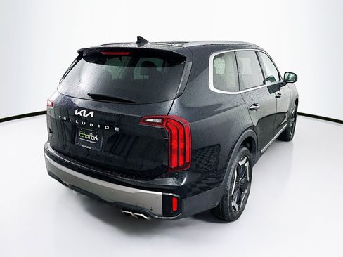 Used 2025 Kia Telluride S FWD image 9
