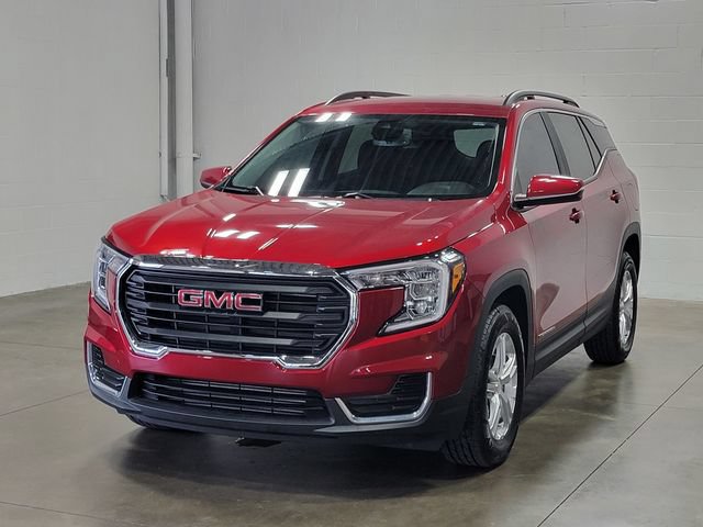 Certified 2023 GMC Terrain SLE w/ Driver Convenience Package FWD image 2
