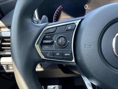 Used 2025 Acura MDX SH-AWD w/ Advance Package image 11