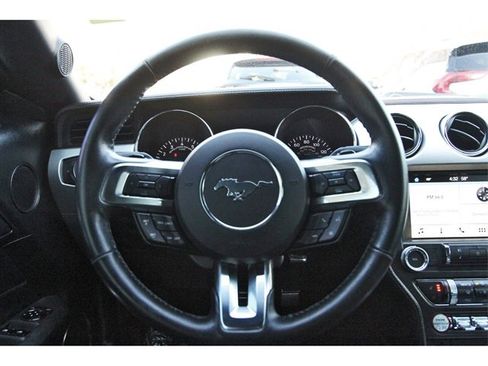 Used 2017 Ford Mustang Premium image 12