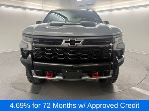 Used 2024 Chevrolet Silverado 1500 ZR2 image 2