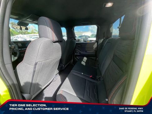 Used 2026 Nissan Frontier Pro-X w/ Pro-X Convenience Package RWD image 12