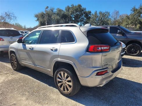 Certified 2016 Jeep Cherokee Overland w/ Technology Group image 4