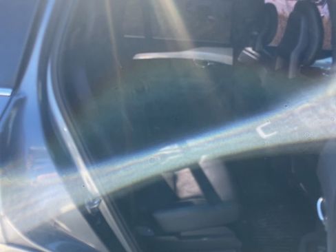 Used 2017 Volvo XC90 T5 Momentum w/ Vision Package image 12