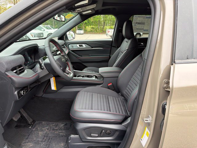 New 2026 Ford Explorer ST-Line w/ ST-Line Street Pack AWD/4WD image 14