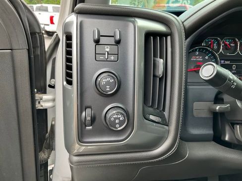 Used 2018 Chevrolet Silverado 1500 LTZ Z71 w/ LTZ Plus Package AWD/4WD image 10