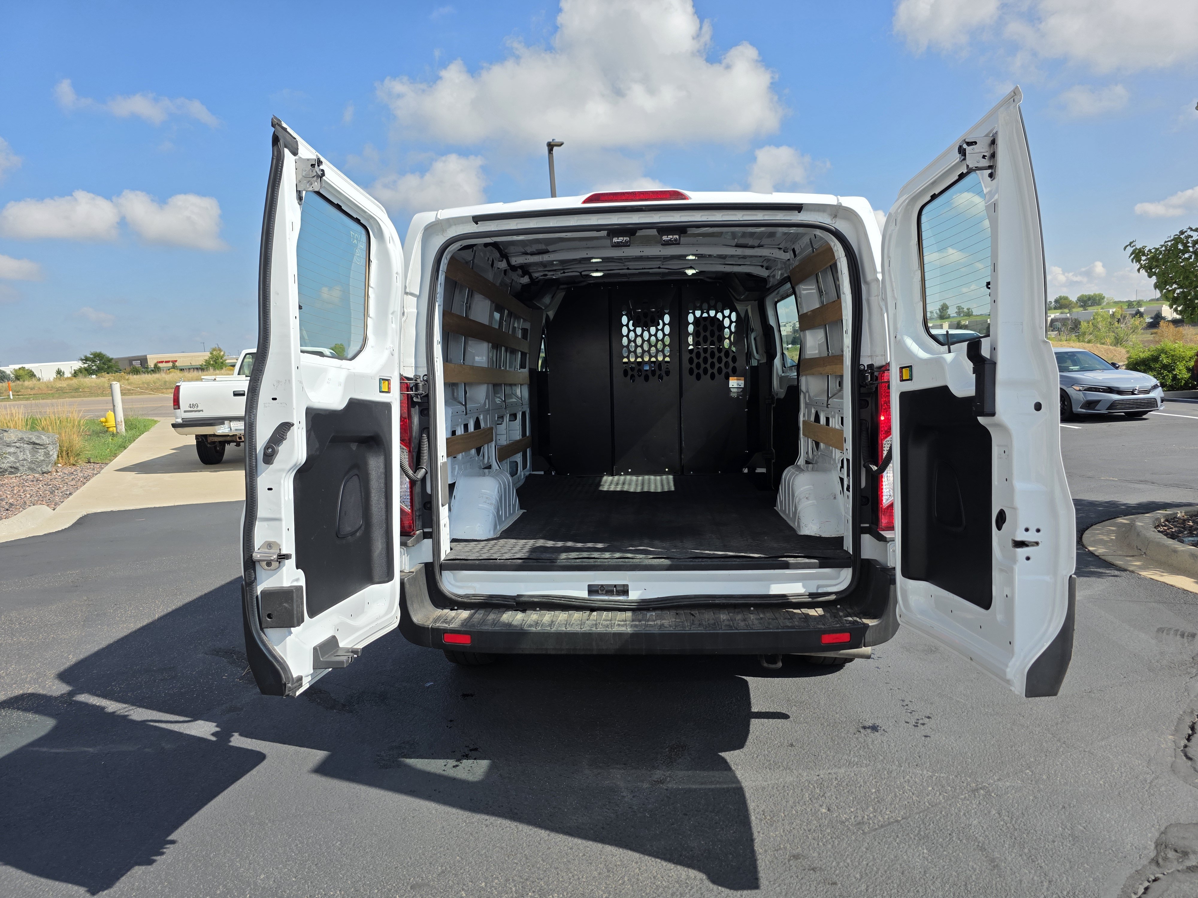 Used 2025 Ford Transit 250 Low Roof w/ Exterior Upgrade Package RWD image 23