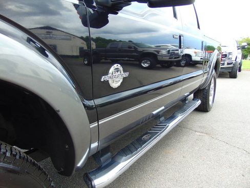 Used 2011 Ford F250 Lariat w/ Lariat Interior Pkg AWD/4WD image 64