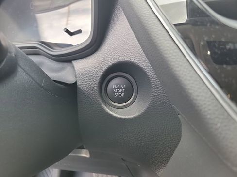 Used 2026 Toyota Corolla Cross LE FWD image 25