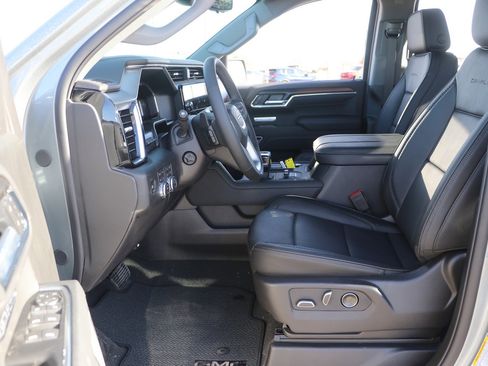 New 2026 GMC Sierra 1500 Denali w/ Denali Reserve Package image 13
