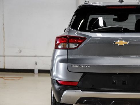 Used 2021 Chevrolet TrailBlazer LT w/ Sun and Liftgate Package FWD image 48