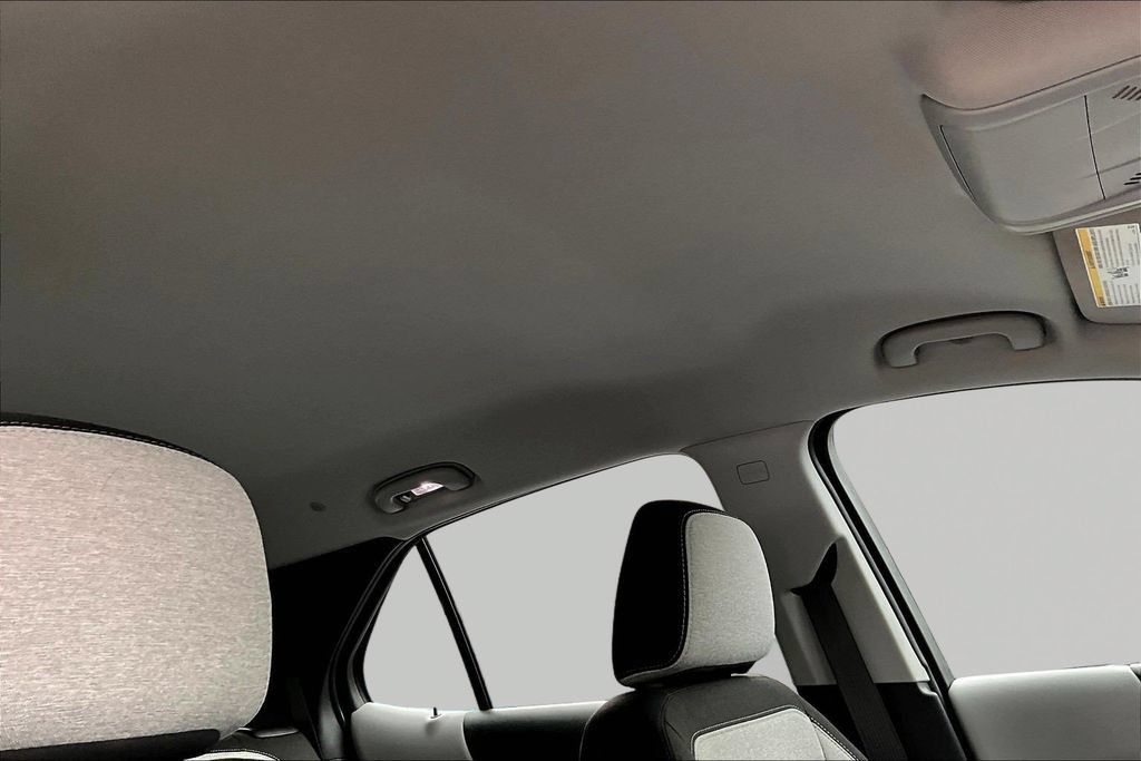 Used 2024 Chevrolet Equinox LS FWD image 23