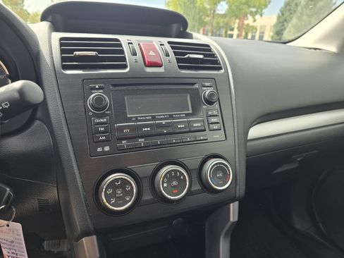 Used 2014 Subaru Forester 2.5i AWD/4WD image 23
