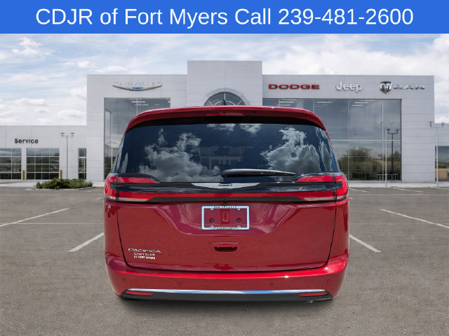 New 2026 Chrysler Pacifica Select FWD image 4