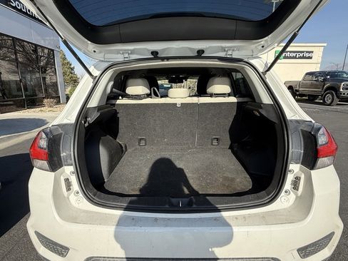 Used 2021 Mitsubishi Outlander Sport ES image 24