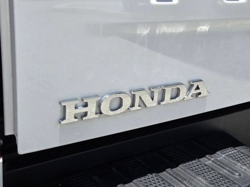 Certified 2024 Honda Ridgeline Black Edition image 15