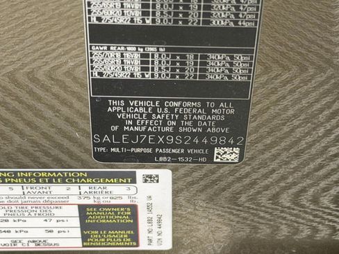 Certified 2025 Land Rover Defender 110 S image 21