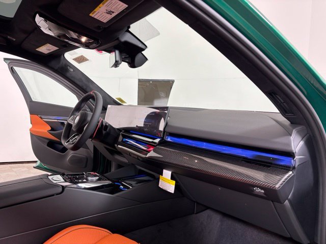 New 2027 BMW M5 Touring AWD/4WD image 17