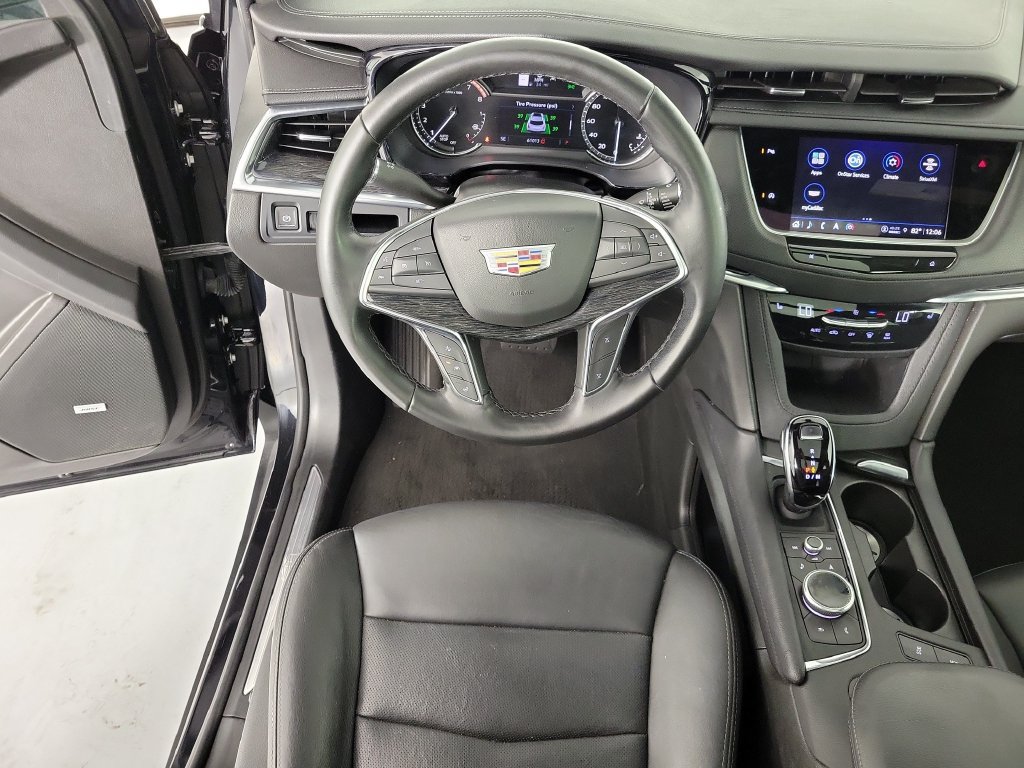 Used 2023 Cadillac XT5 Premium Luxury FWD image 17