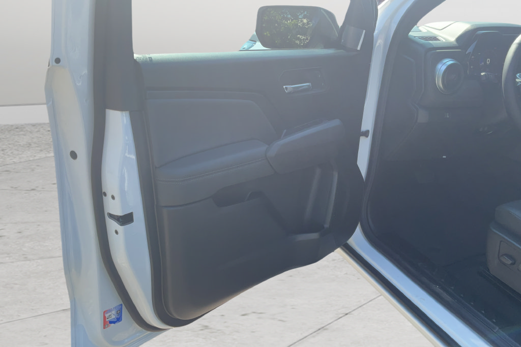 New 2026 Chevrolet Colorado LT w/ LT Convenience Package RWD image 9