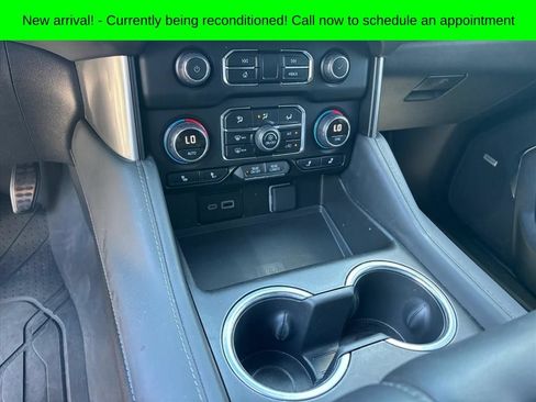 Used 2024 Chevrolet Tahoe Z71 w/ Luxury Package AWD/4WD image 19