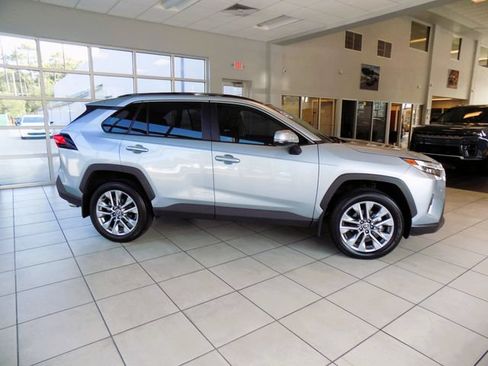 Used 2025 Toyota RAV4 XLE Premium w/ Weather Package FWD image 9